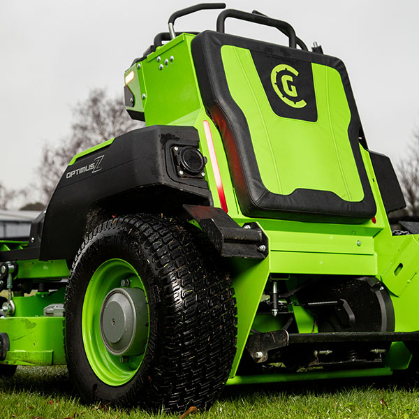 Greenworks 82V OptimusZ Stand-on Zero Turn Mower 52" (18kWh)