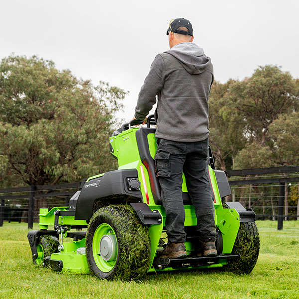 Greenworks 82V OptimusZ Stand-on Zero Turn Mower 52" (18kWh)