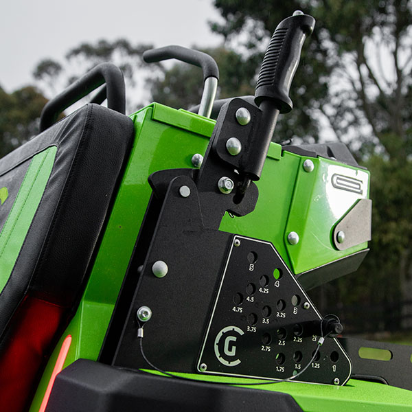 Greenworks 82V OptimusZ Stand-on Zero Turn Mower 52" (18kWh)