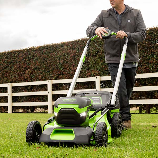 Greenworks 60V Pro Brushless Self-Propelled Lawn Mower 51cm (21'')