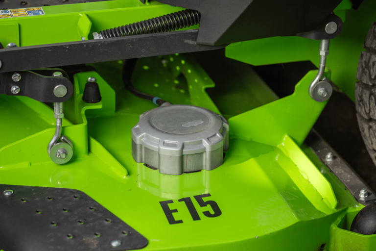 Greenworks 82V OptimusZ Zero Turn Mower 72″ Rear Discharge (36kWh)