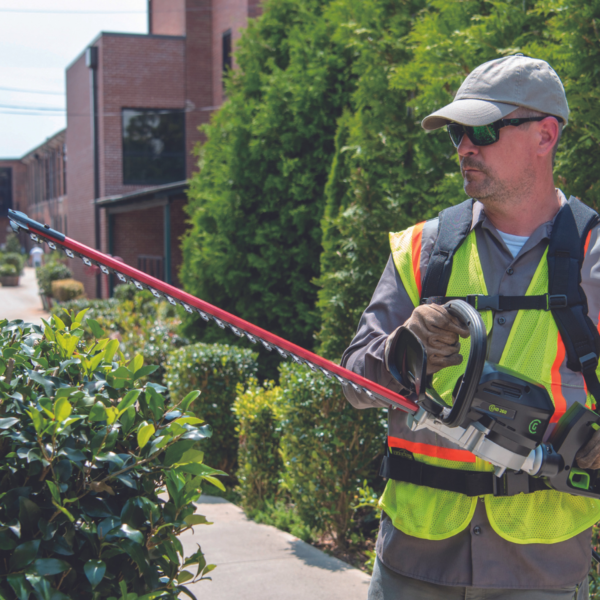 Greenworks 82V Dedicated Hedge Trimmer 26" - Skin Only