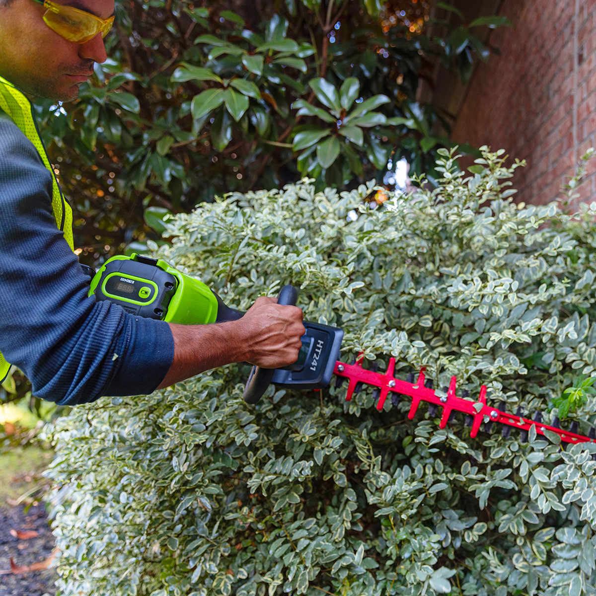 Greenworks 82V Optimus Dedicated Hedge Trimmer 24" - Skin Only