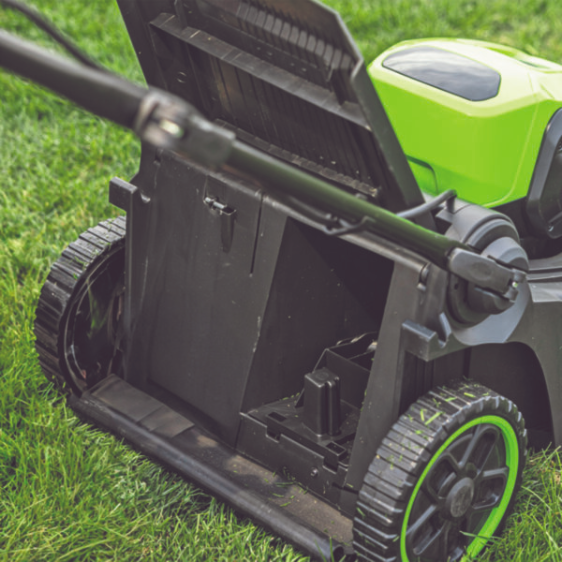 Greenworks 60V Pro Brushless Push Lawnmower Kit (43cm / 17″)