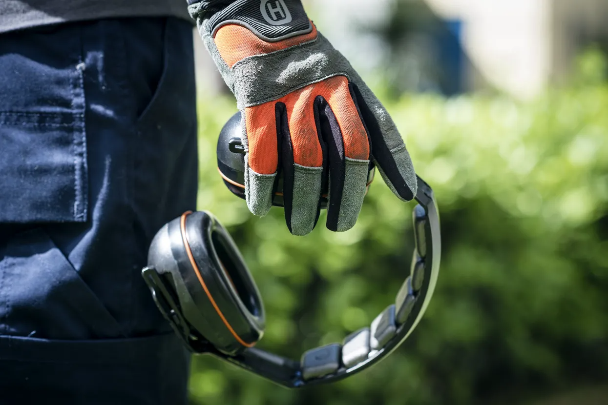 Husqvarna Premium Earmuffs with Headband