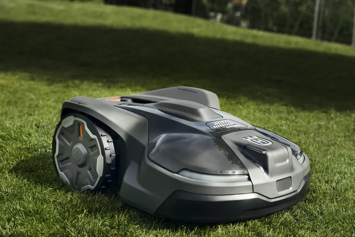 Husqvarna Automower® 450X NERA Robotic Lawn Mower with EPOS™ Plug-in Kit - 5000 m²