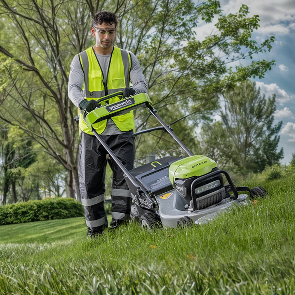 Greenworks 82v 22" Self-Propelled Lawn Mower