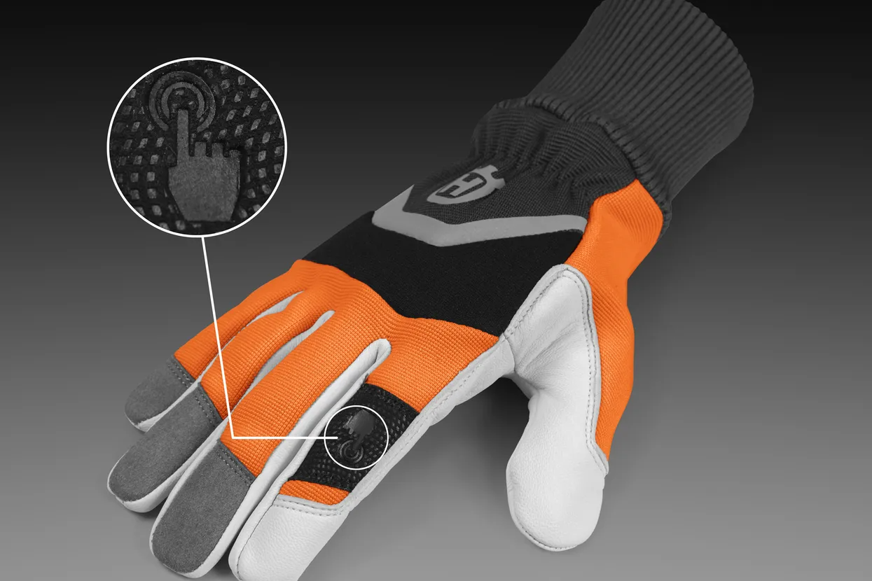 Husqvarna Gloves - Functional with Saw Protection